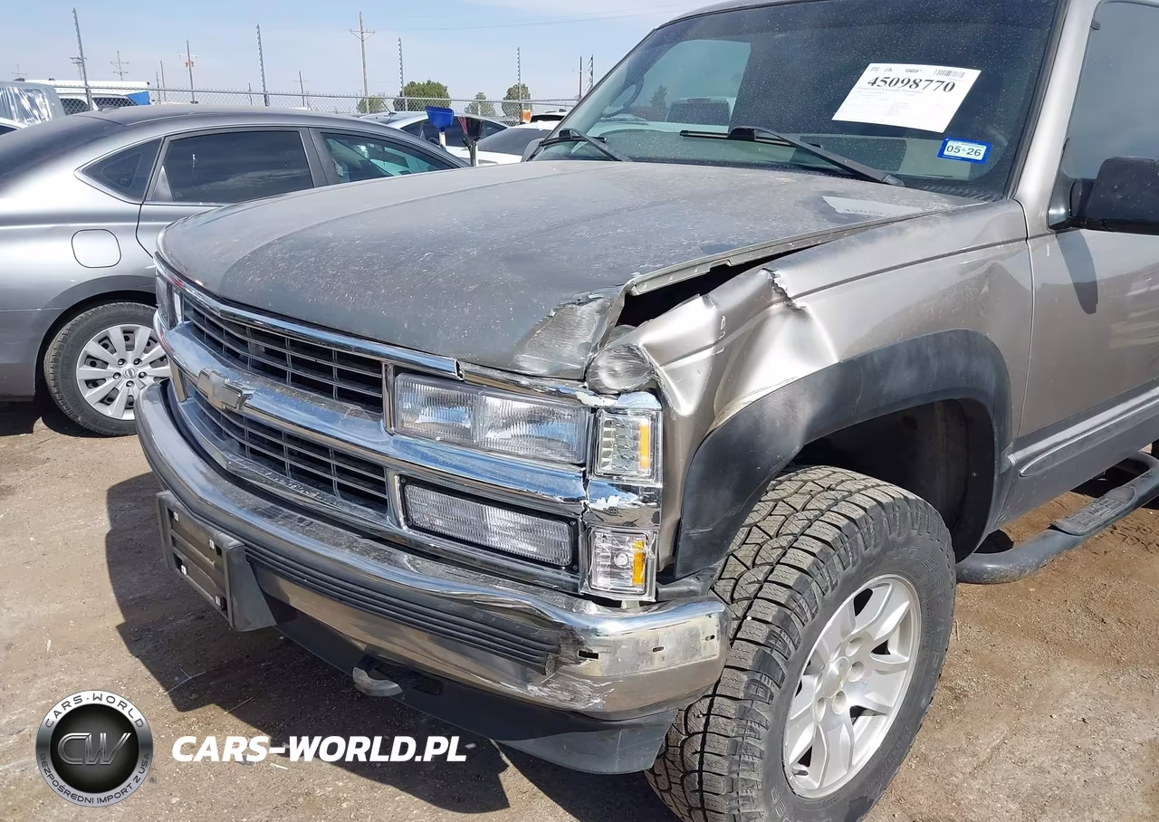 1999 Chevrolet Tahoe VIN:3GNEK18R8XG207211 - 6