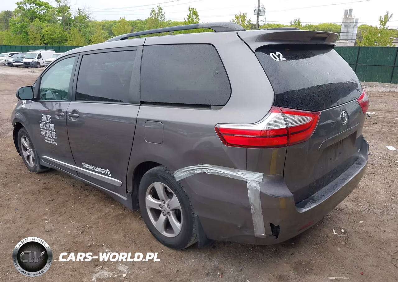 2017 Toyota Sienna Le 8 Passenger VIN:5TDKZ3DC8HS811350 - 3