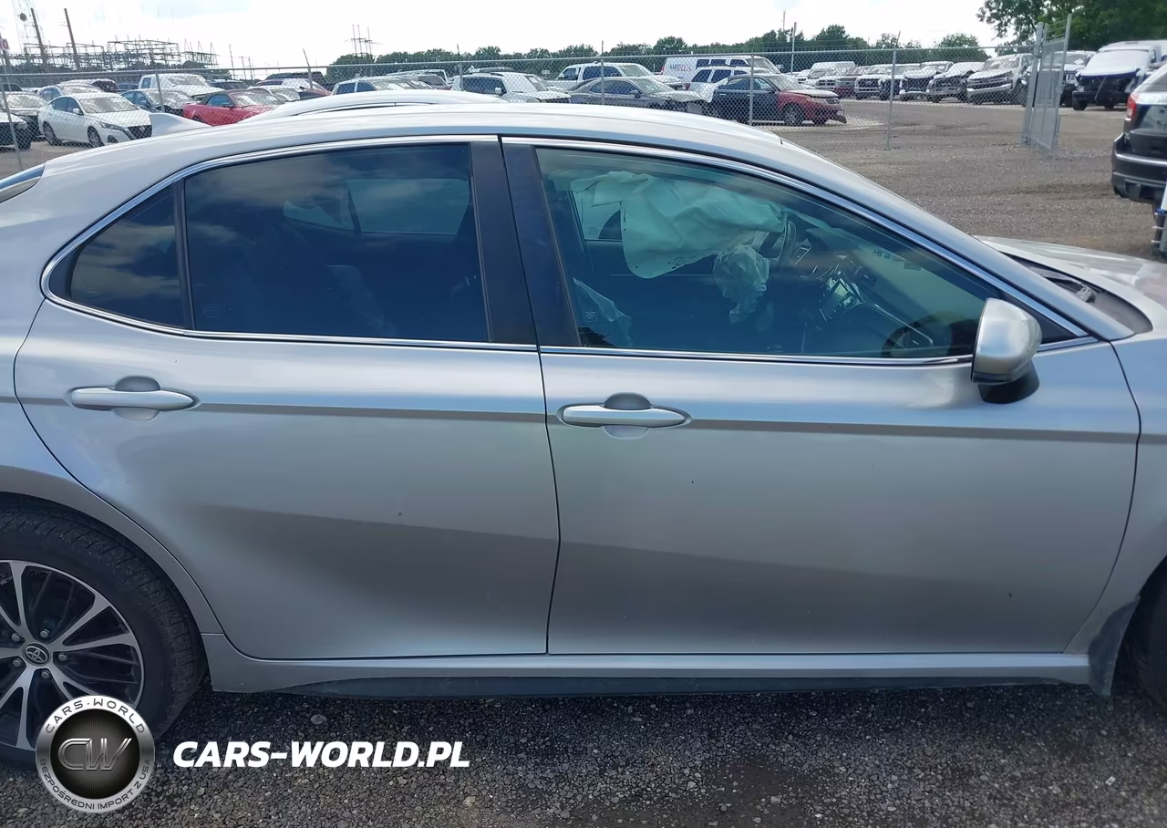 2020 Toyota Camry Se VIN:4T1G11AK0LU951499 - 14