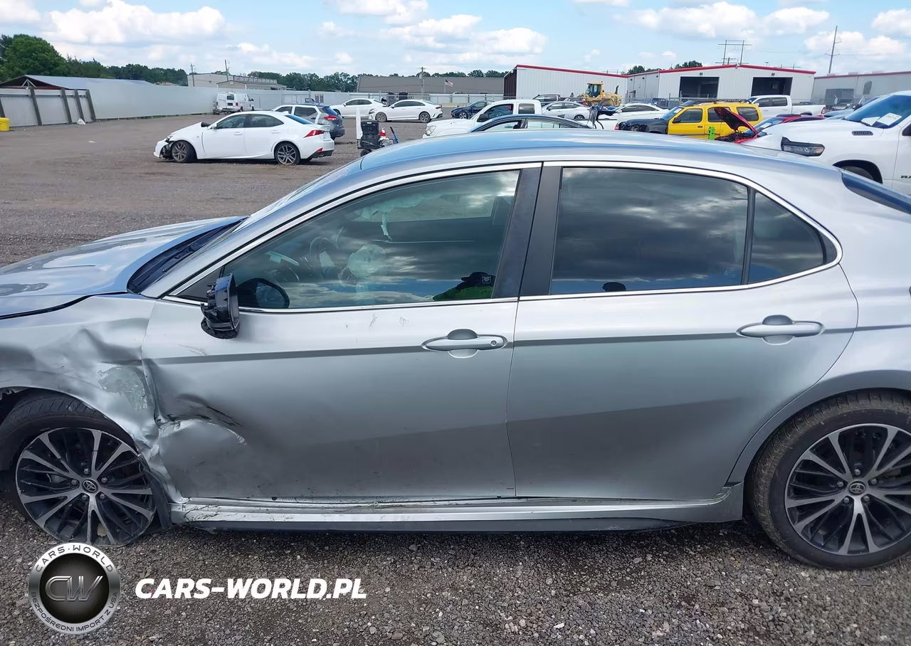 2020 Toyota Camry Se VIN:4T1G11AK0LU951499 - 15