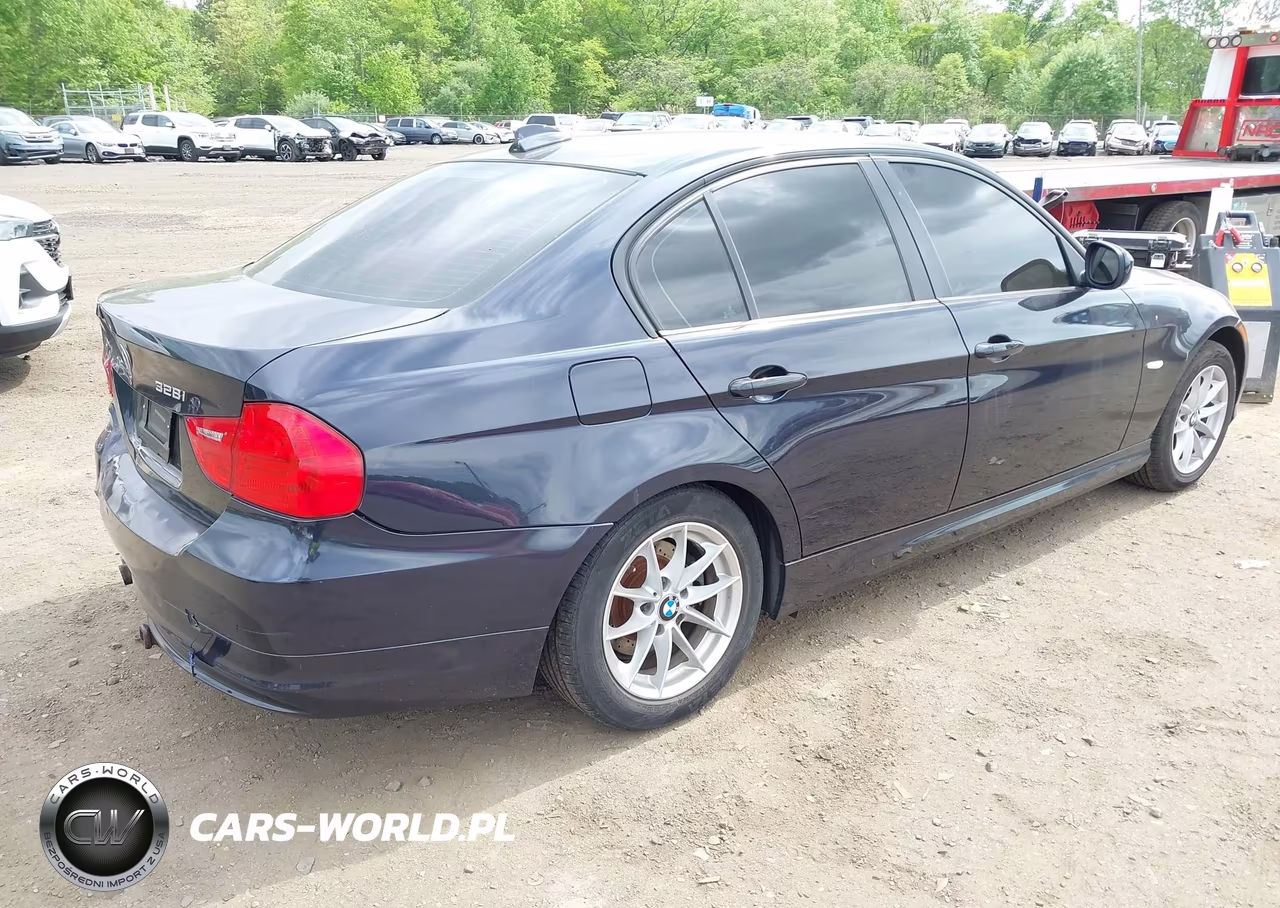 2010 BMW 328I VIN:WBAPH5C5XAA439811 - 4