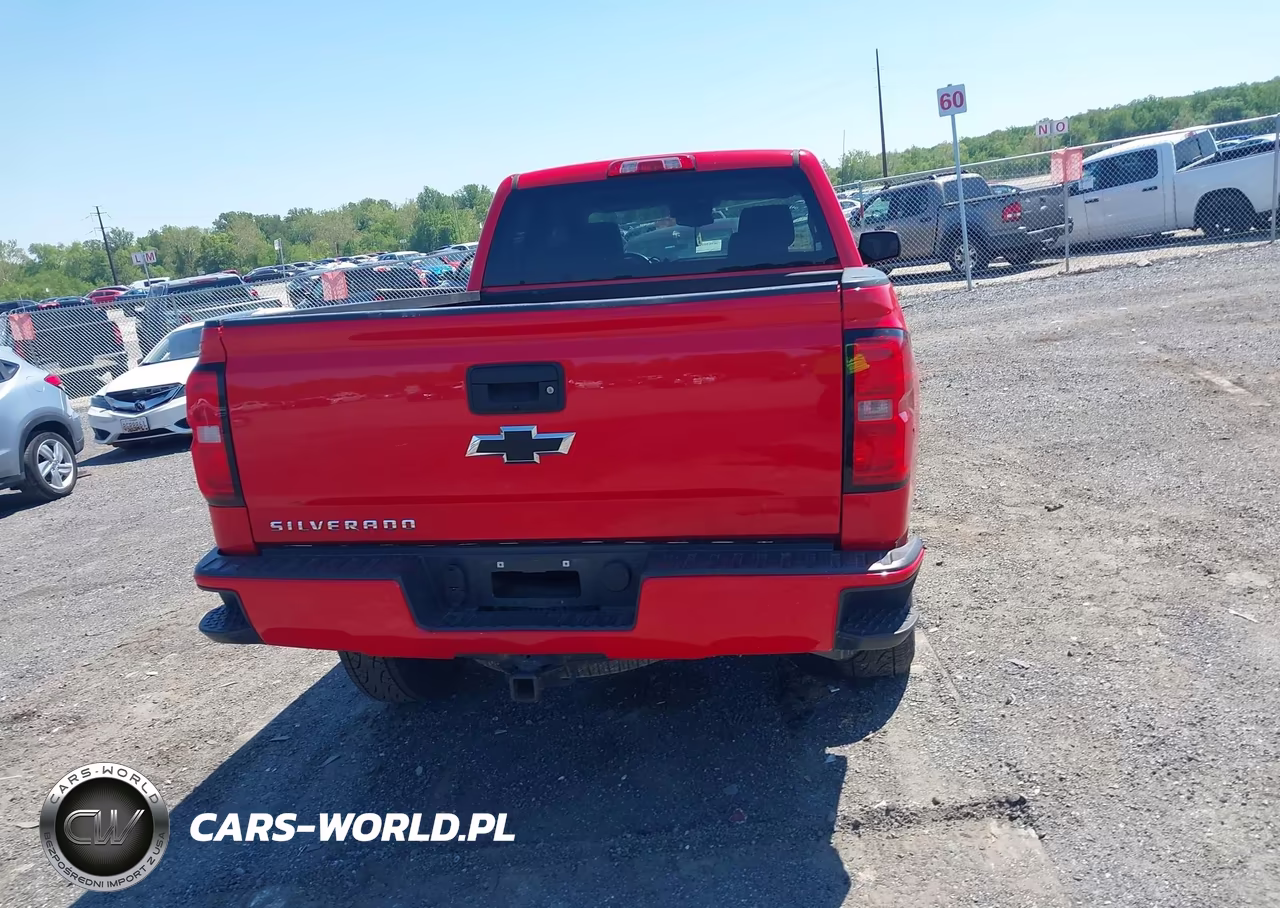 2018 Chevrolet Silverado 1500 Custom VIN:1GCVKPEC7JZ320571 - 15