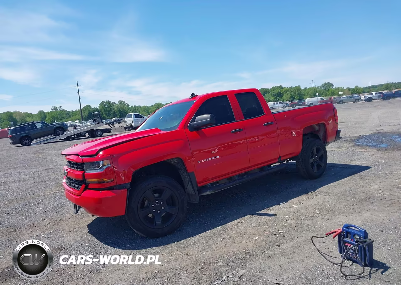 2018 Chevrolet Silverado 1500 Custom VIN:1GCVKPEC7JZ320571 - 2