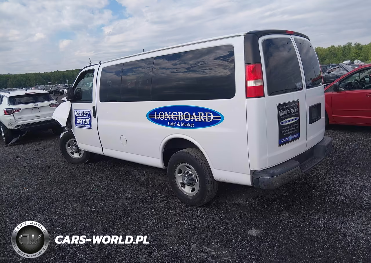 2017 Chevrolet Express 2500 Lt VIN:1GAWGFFG8H1112458 - 3