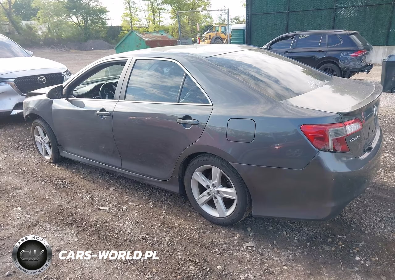 2012 Toyota Camry Se VIN:4T1BF1FKXCU613984 - 3