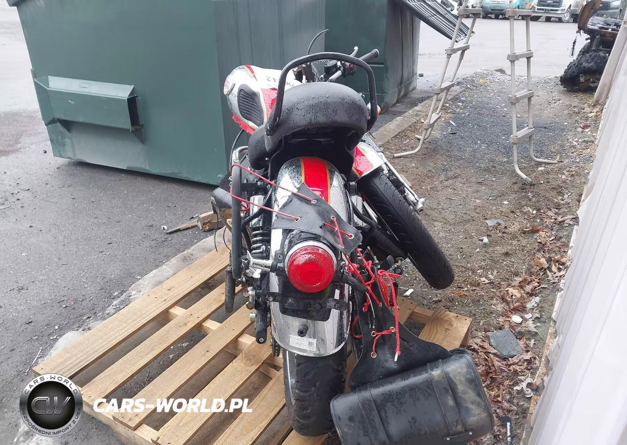 2023 Royal Enfield Motors Classic 350 VIN:ME3FAP206PV300967 - 6