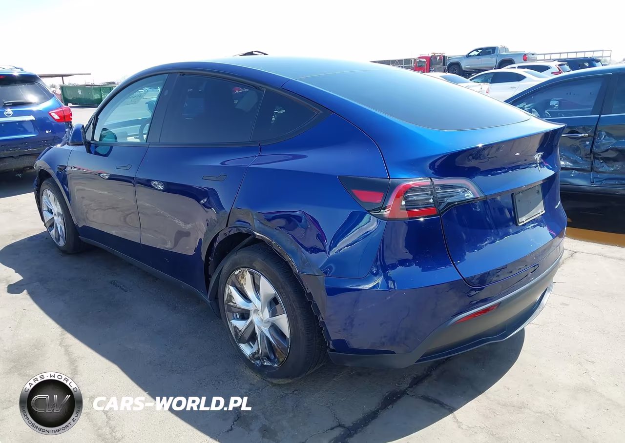 2023 Tesla Model Y Awd-Long Range Dual Motor All-Wheel Drive VIN:7SAYGDEE4PF910954 - 3