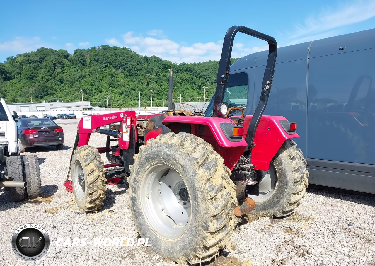 2017 Mahindra Tractor VIN:P70FY2536 - 3