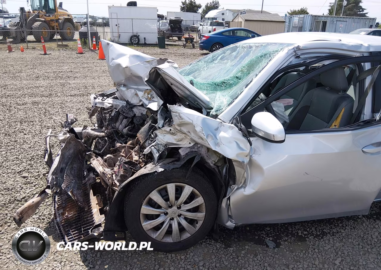 2018 Toyota Corolla Le VIN:2T1BURHE3JC041425 - 18