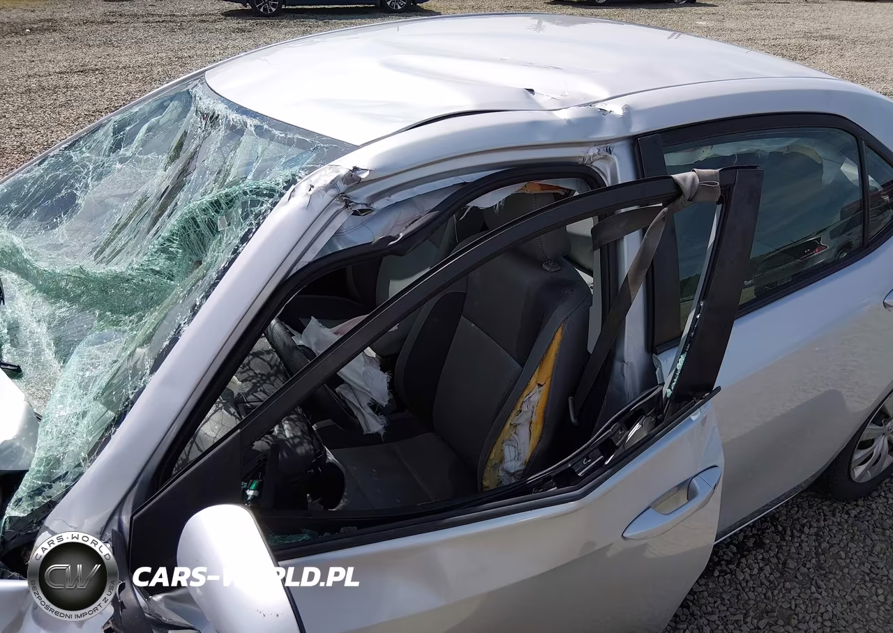 2018 Toyota Corolla Le VIN:2T1BURHE3JC041425 - 19