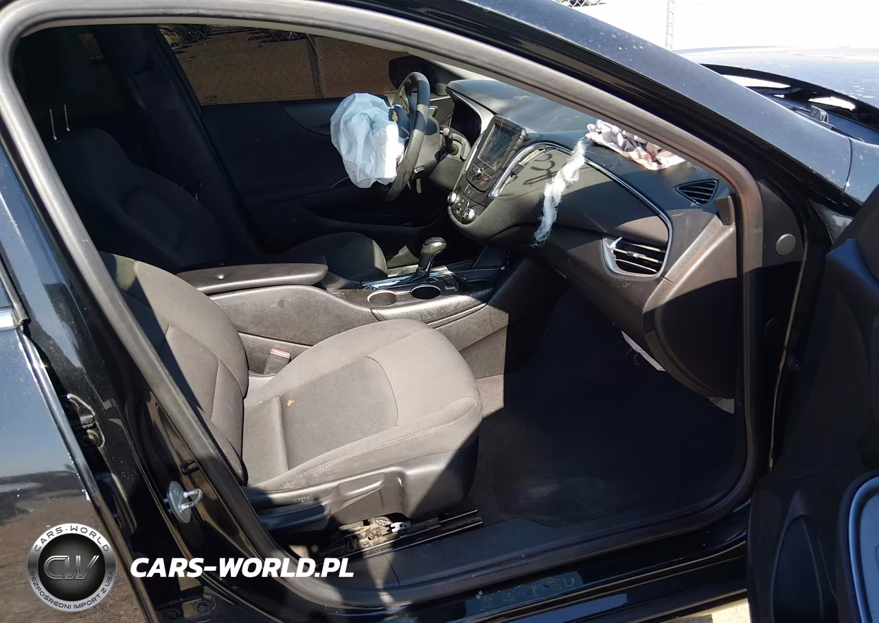 2018 Chevrolet Malibu Lt VIN:1G1ZD5ST3JF205741 - 5