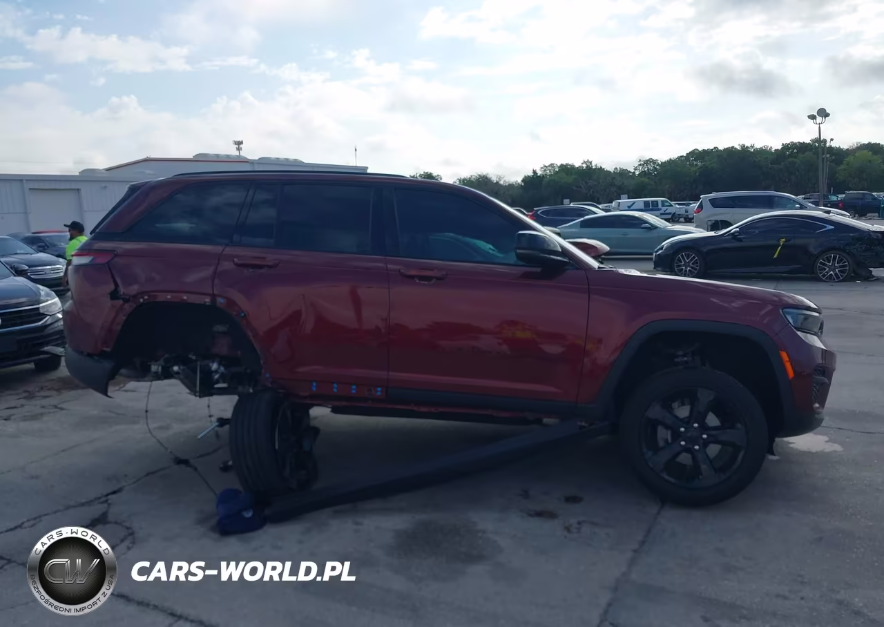 2024 Jeep Grand Cherokee Altitude X 4X4 VIN:1C4RJHAGXRC260707 - 13