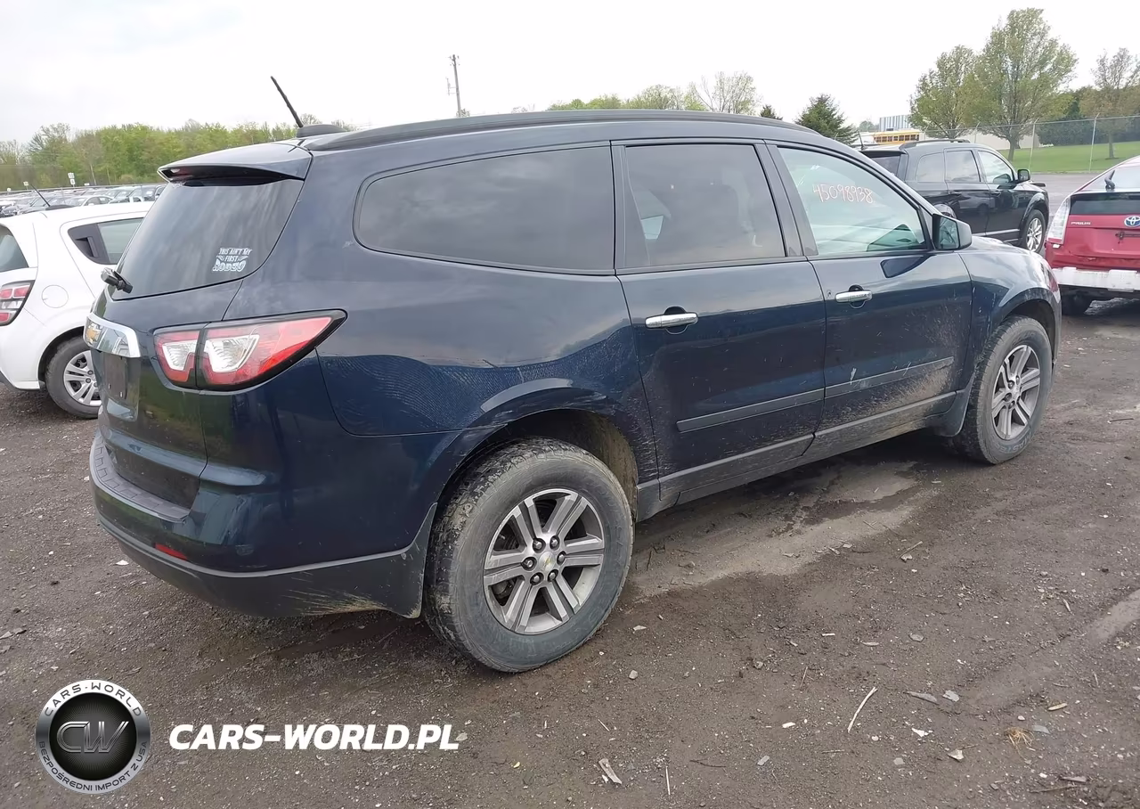 2017 Chevrolet Traverse Ls VIN:1GNKRFKD2HJ149198 - 4
