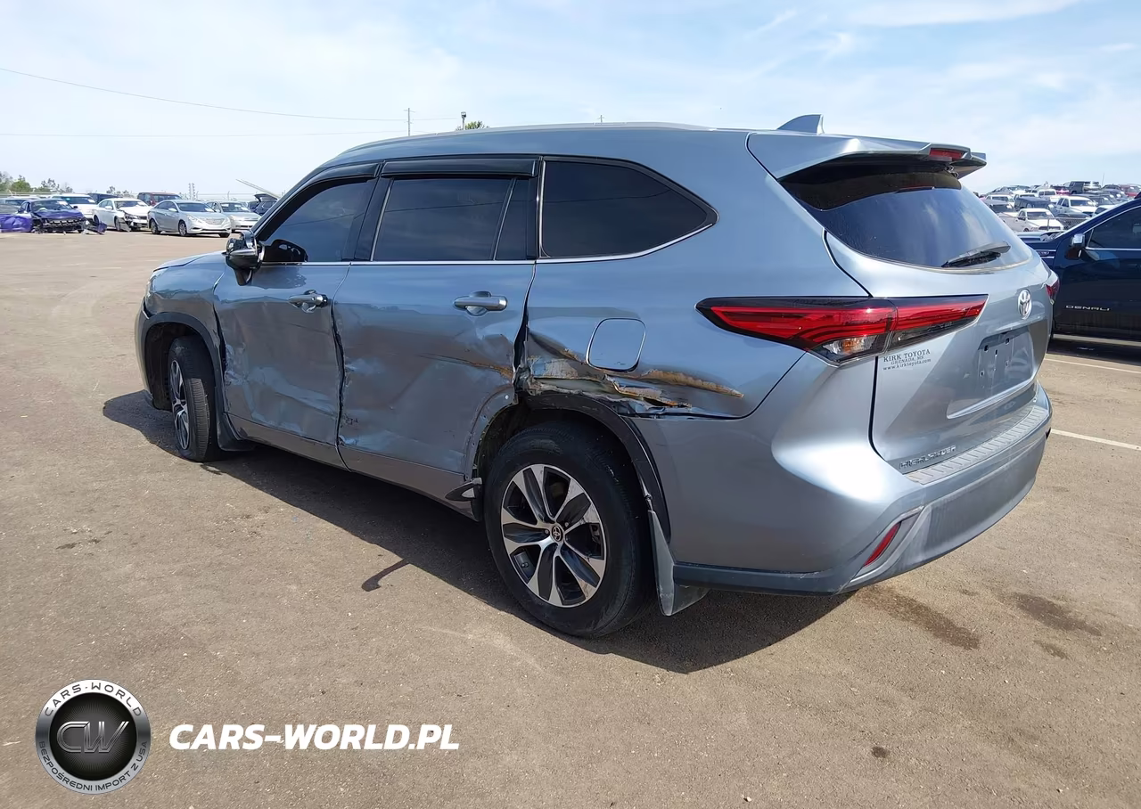 2022 Toyota Highlander Xle VIN:5TDGZRAH7NS091978 - 3
