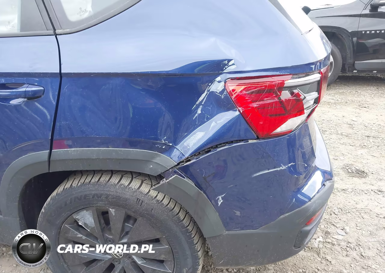 2022 Volkswagen Taos 1.5T S VIN:3VVAX7B23NM046001 - 12
