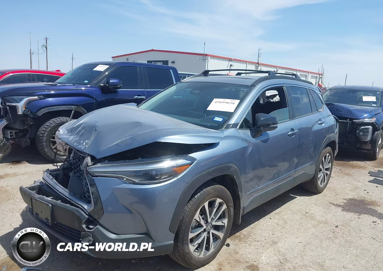 2025 Toyota Corolla Cross Xle VIN:7MUDAAAG4SV146844 - 2