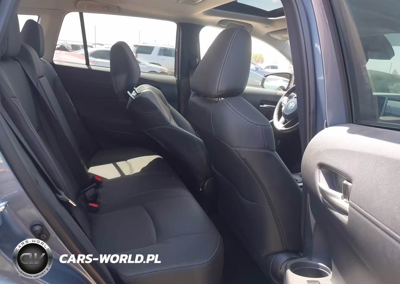 2025 Toyota Corolla Cross Xle VIN:7MUDAAAG4SV146844 - 8