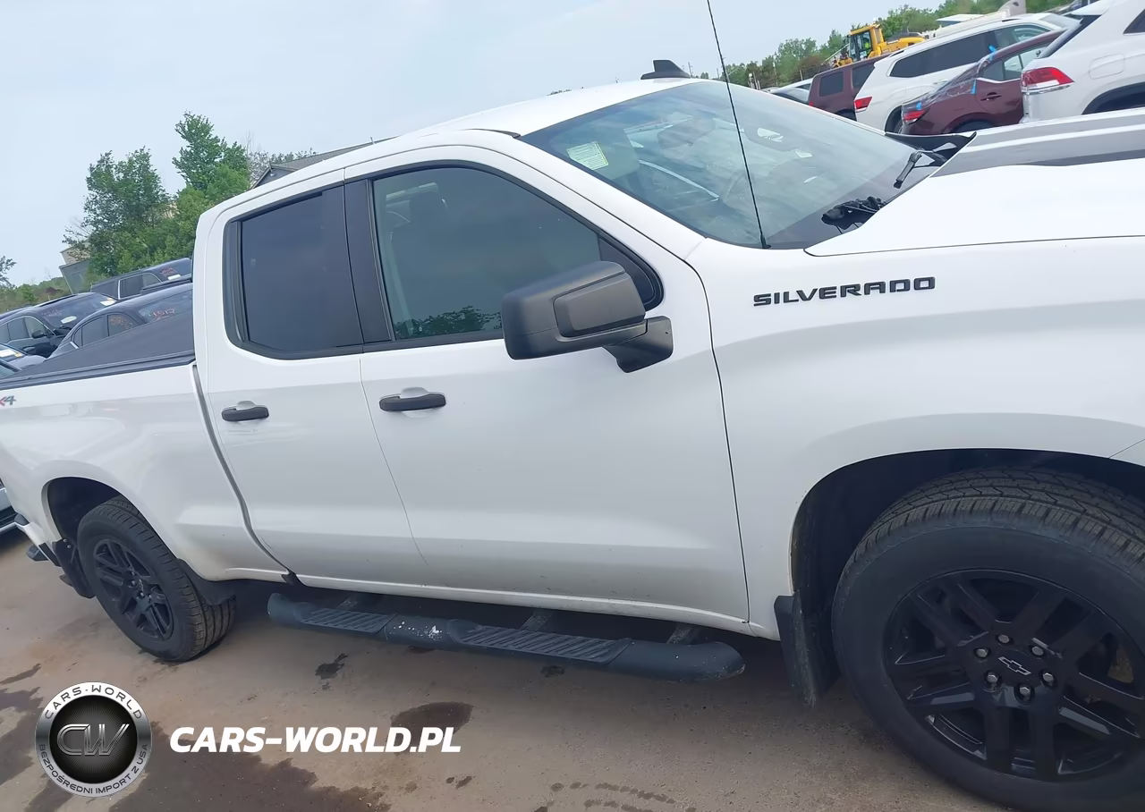 2021 Chevrolet Silverado 1500 4Wd Standard Bed Custom VIN:1GCRYBEKXMZ293333 - 13