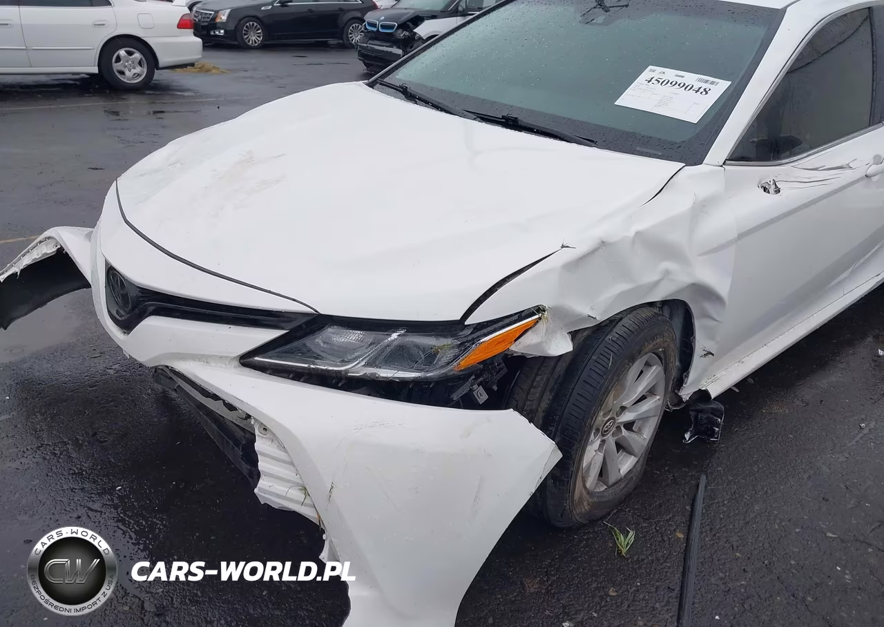 2018 Toyota Camry Le VIN:4T1B11HK0JU630107 - 6