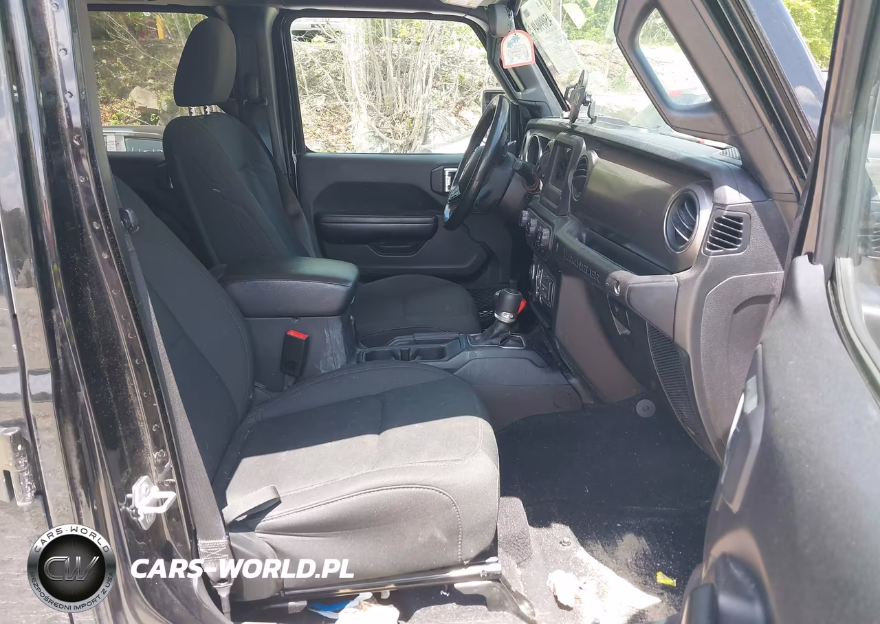 2020 Jeep Wrangler Unlimited Sport S 4X4 VIN:1C4HJXDN8LW209065 - 5