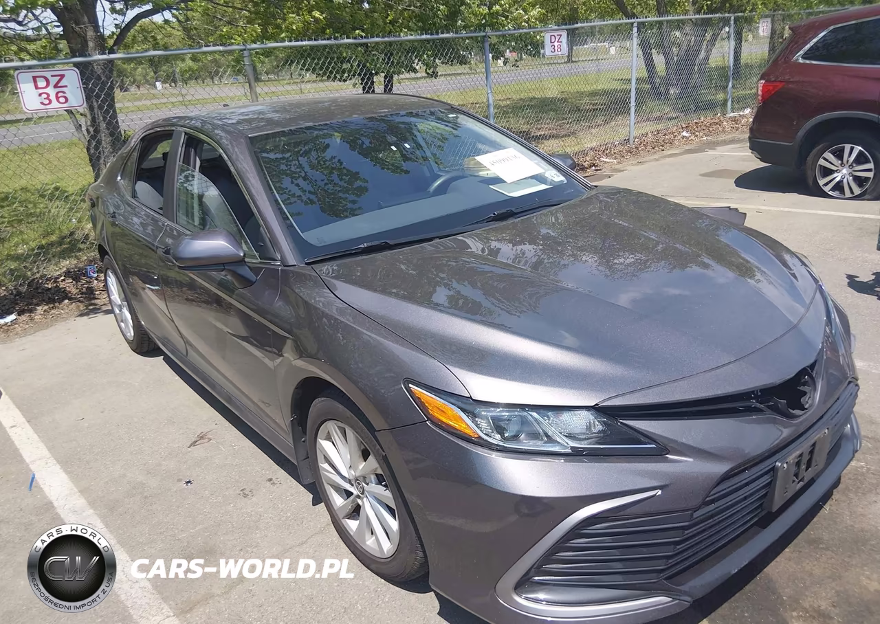 2021 Toyota Camry Le Awd