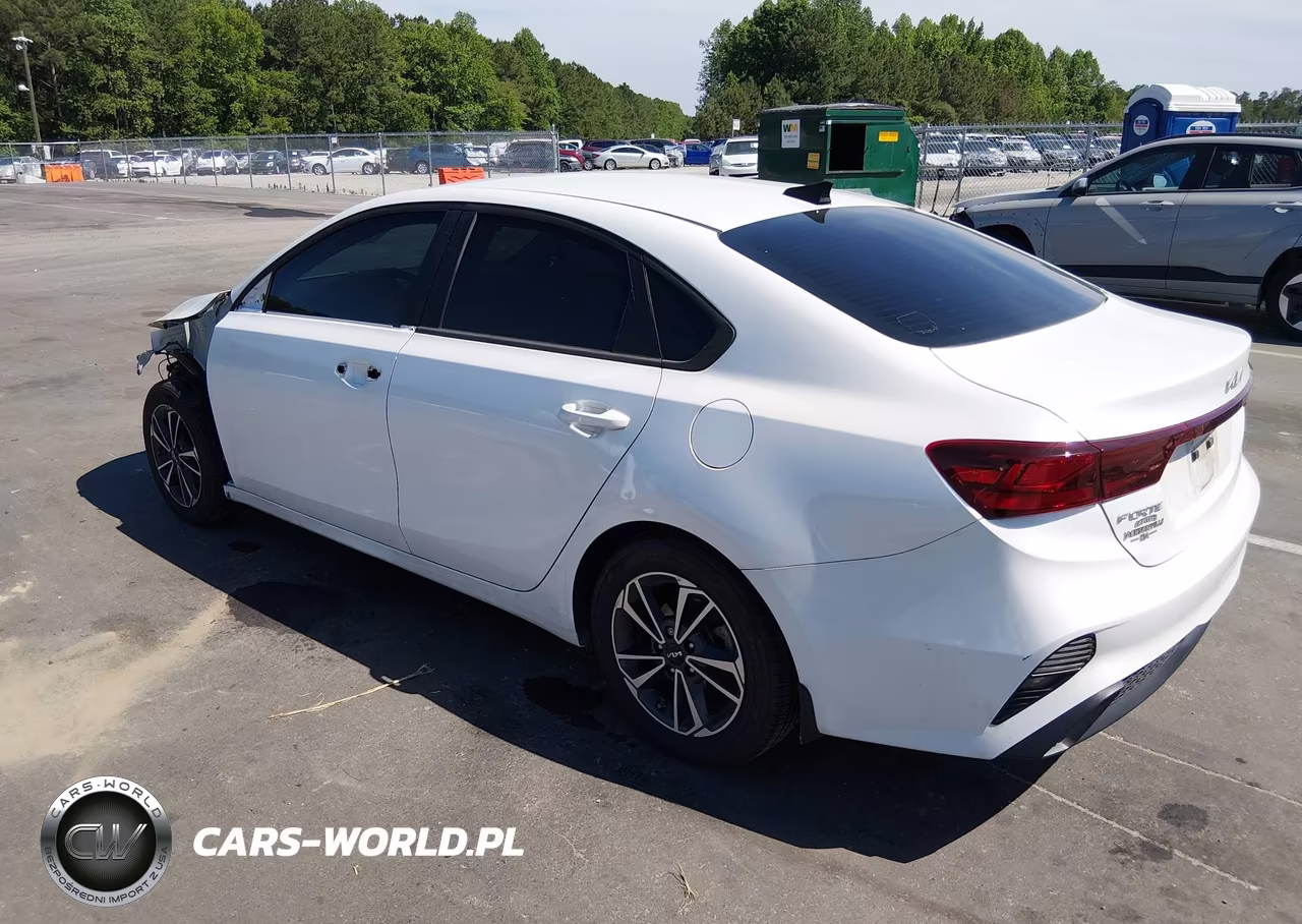 2023 Kia Forte Lxs VIN:3KPF24AD8PE631934 - 3