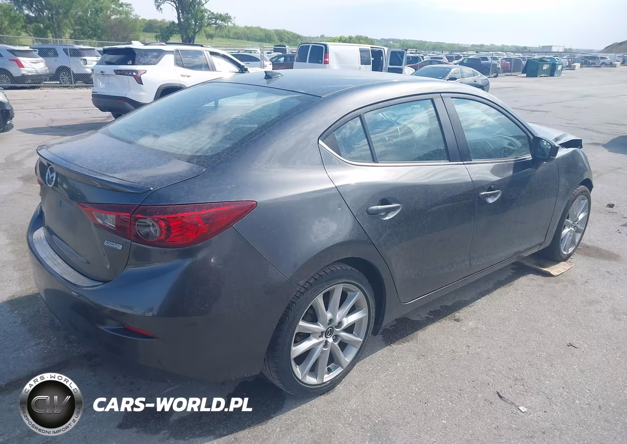 2017 Mazda Mazda3 Grand Touring VIN:JM1BN1W33H1131608 - 4