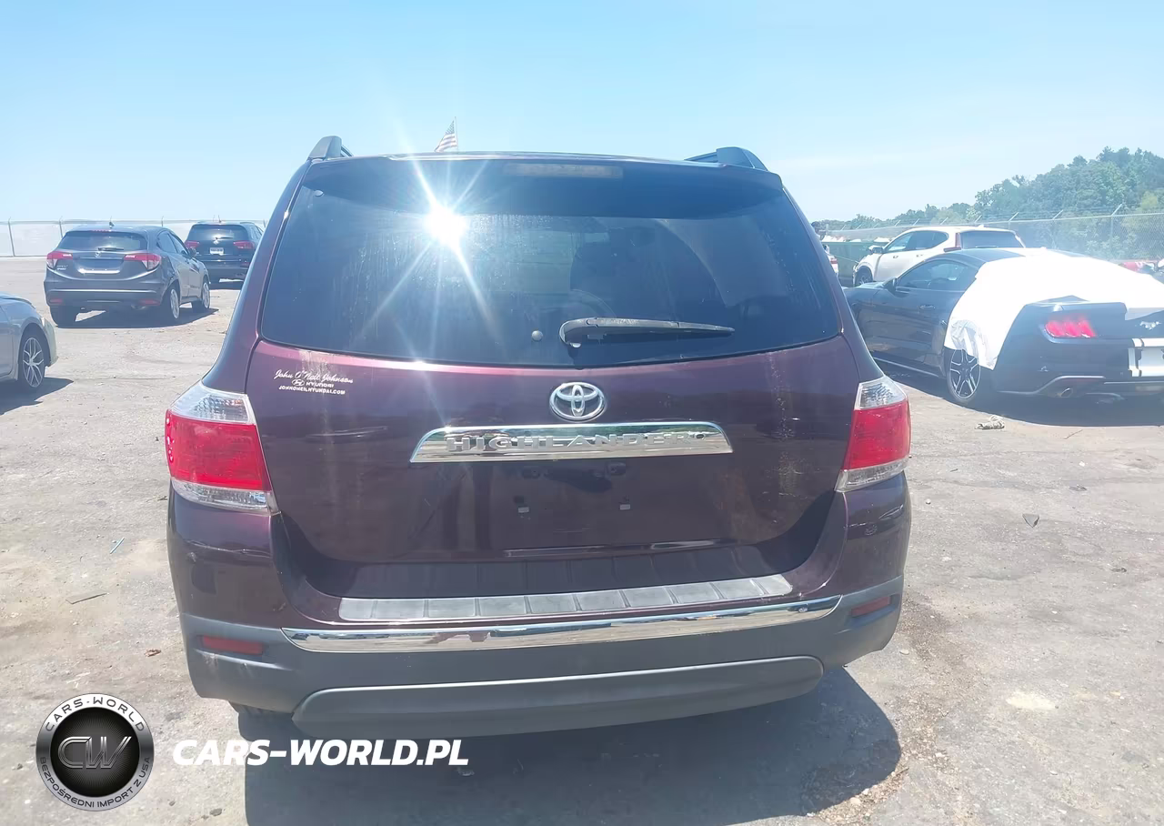2013 Toyota Highlander Base Plus VIN:5TDZA3EH2DS042211 - 16