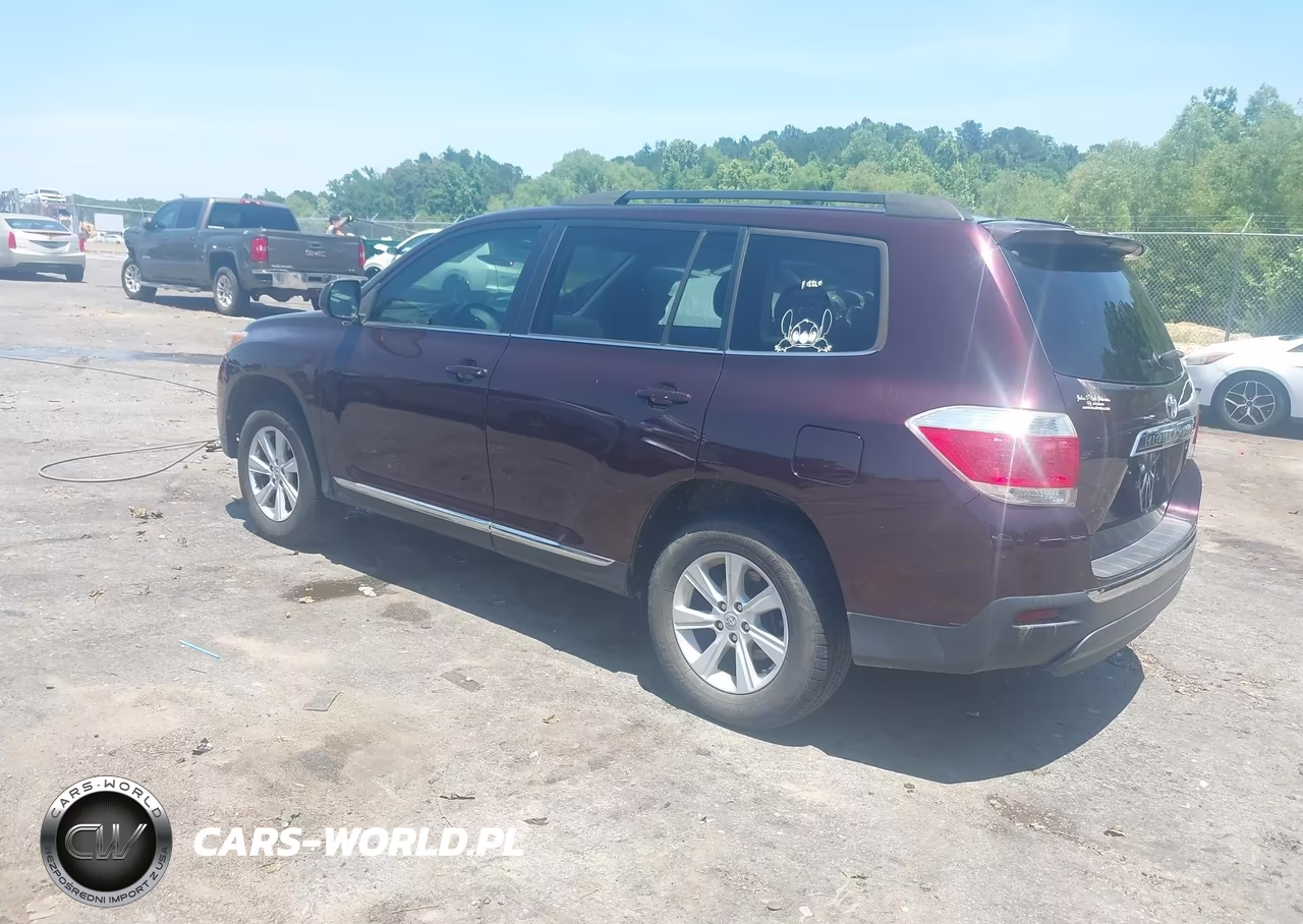 2013 Toyota Highlander Base Plus VIN:5TDZA3EH2DS042211 - 3