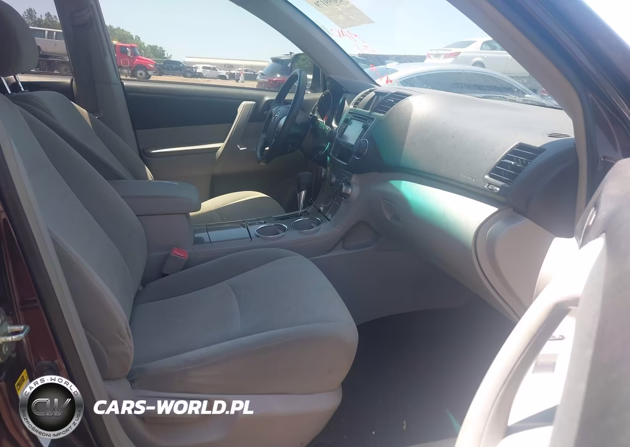 2013 Toyota Highlander Base Plus VIN:5TDZA3EH2DS042211 - 5