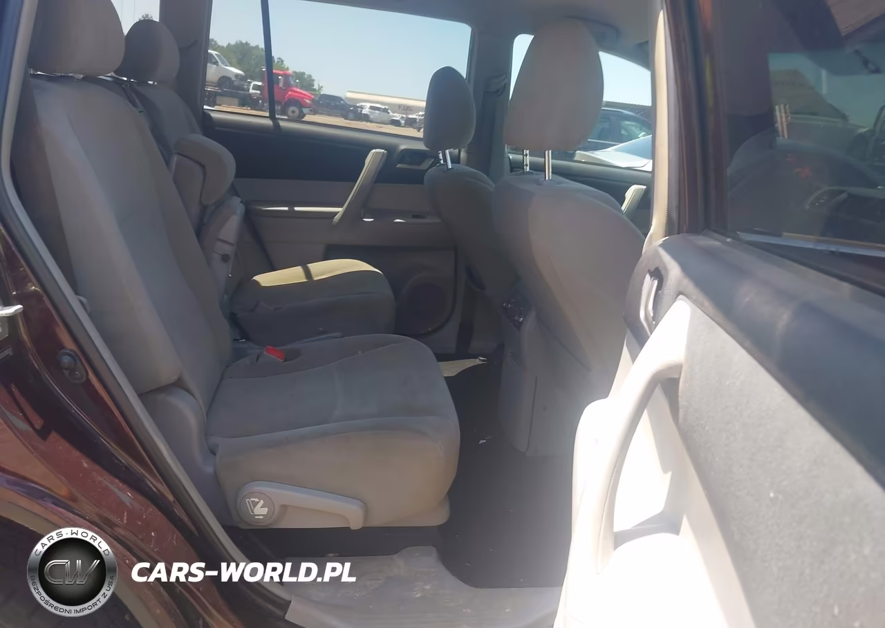 2013 Toyota Highlander Base Plus VIN:5TDZA3EH2DS042211 - 8