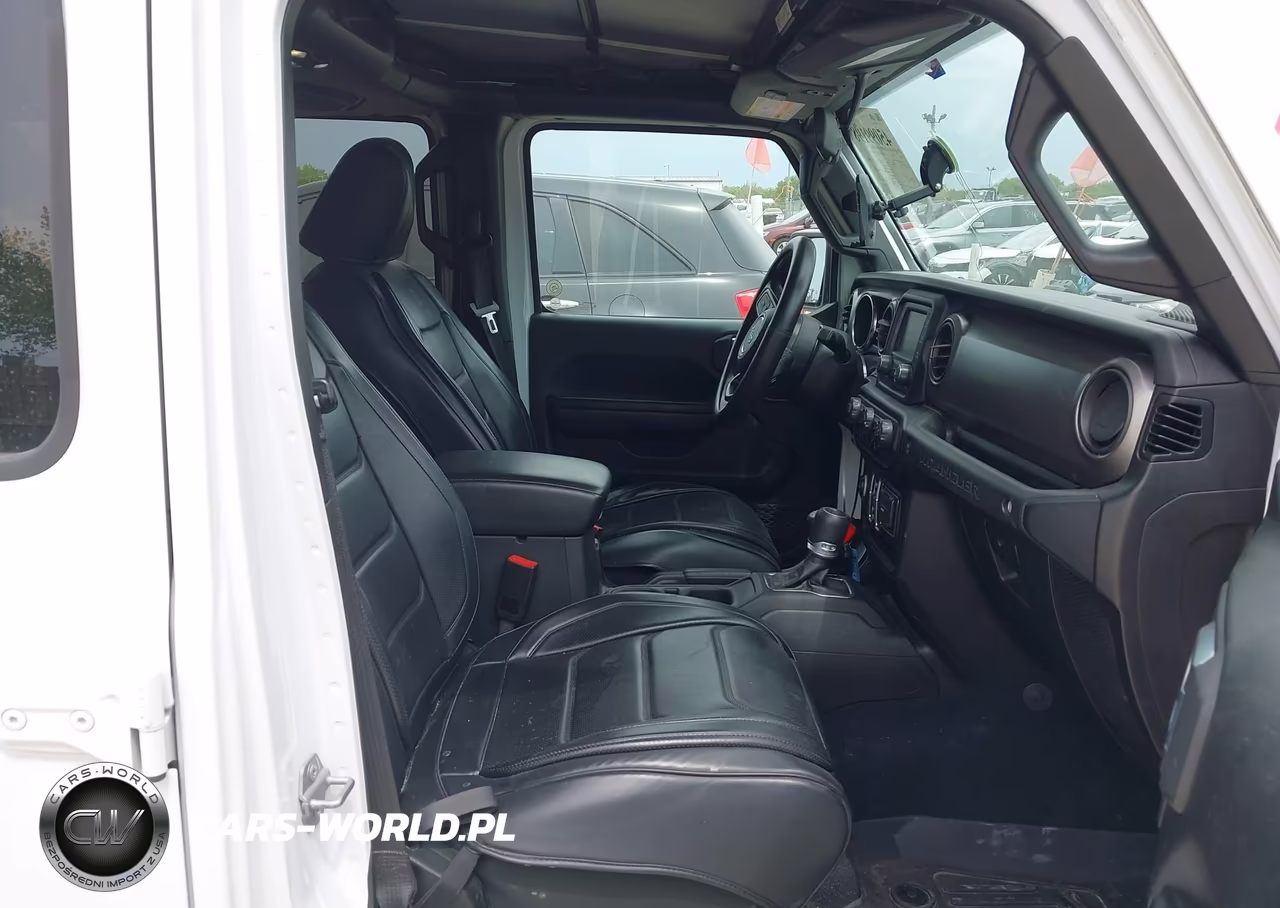 2020 Jeep Wrangler Unlimited Sport S 4X4 VIN:1C4HJXDGXLW196515 - 5