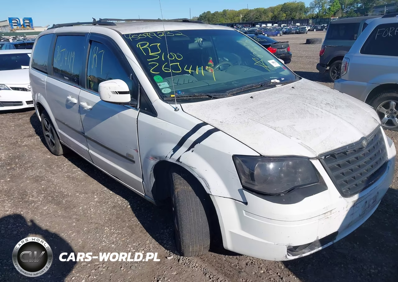 2008 Chrysler Town & Country Touring – zdjęcie 1 z 11