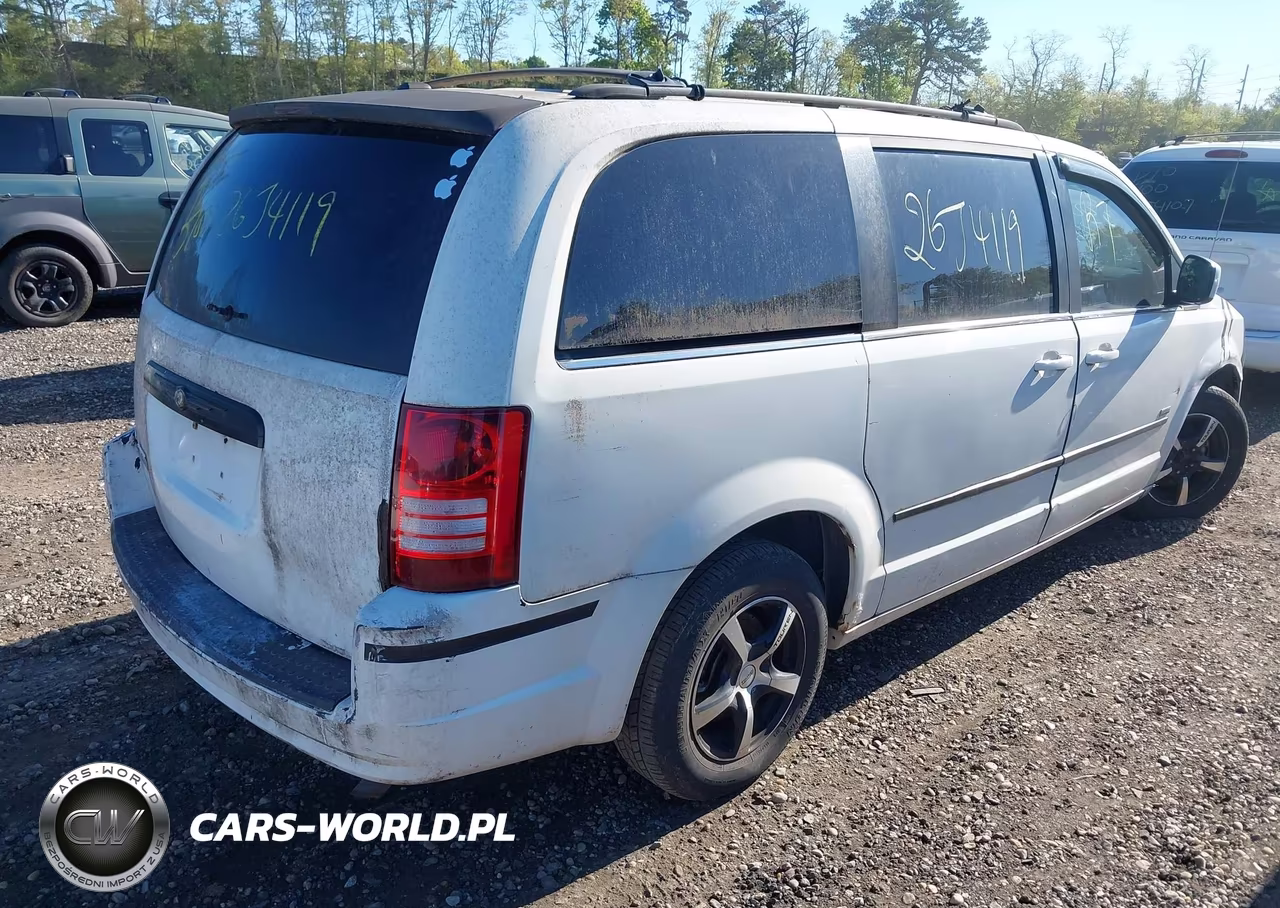 2008 Chrysler Town & Country Touring VIN:2A8HR54P68R827895 - 4
