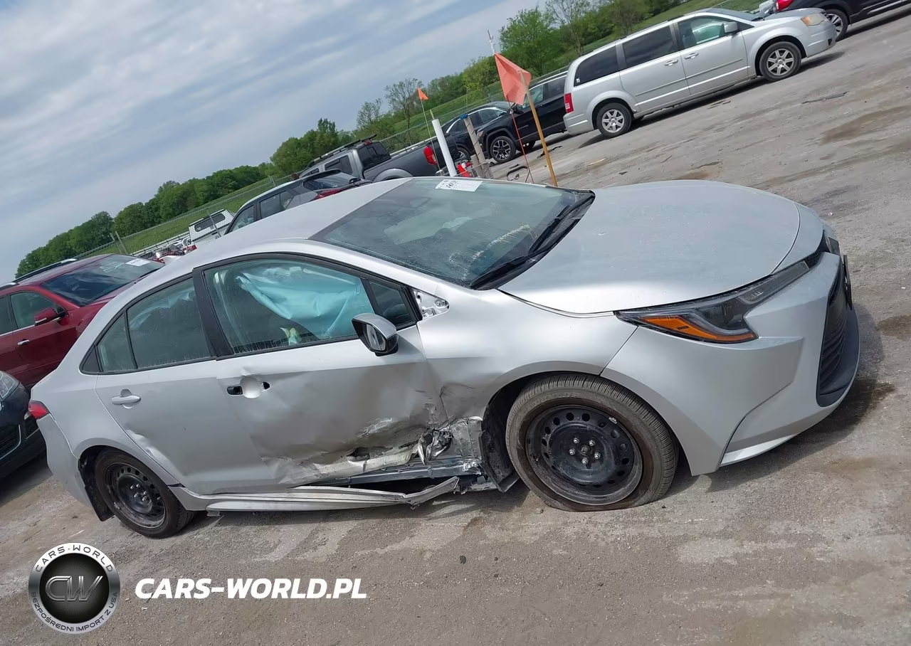 2026 Toyota Corolla Le VIN:5YFB4MDE2TP410366 - 13