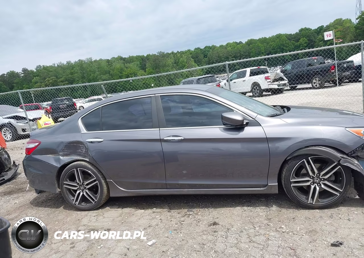 2017 Honda Accord Sport VIN:1HGCR2F59HA054101 - 14