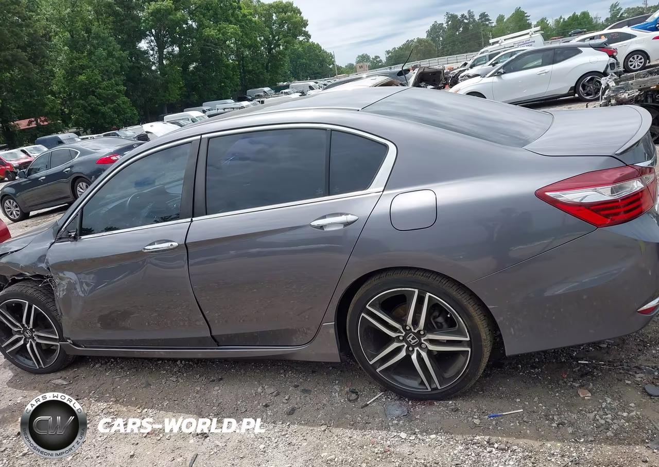 2017 Honda Accord Sport VIN:1HGCR2F59HA054101 - 15