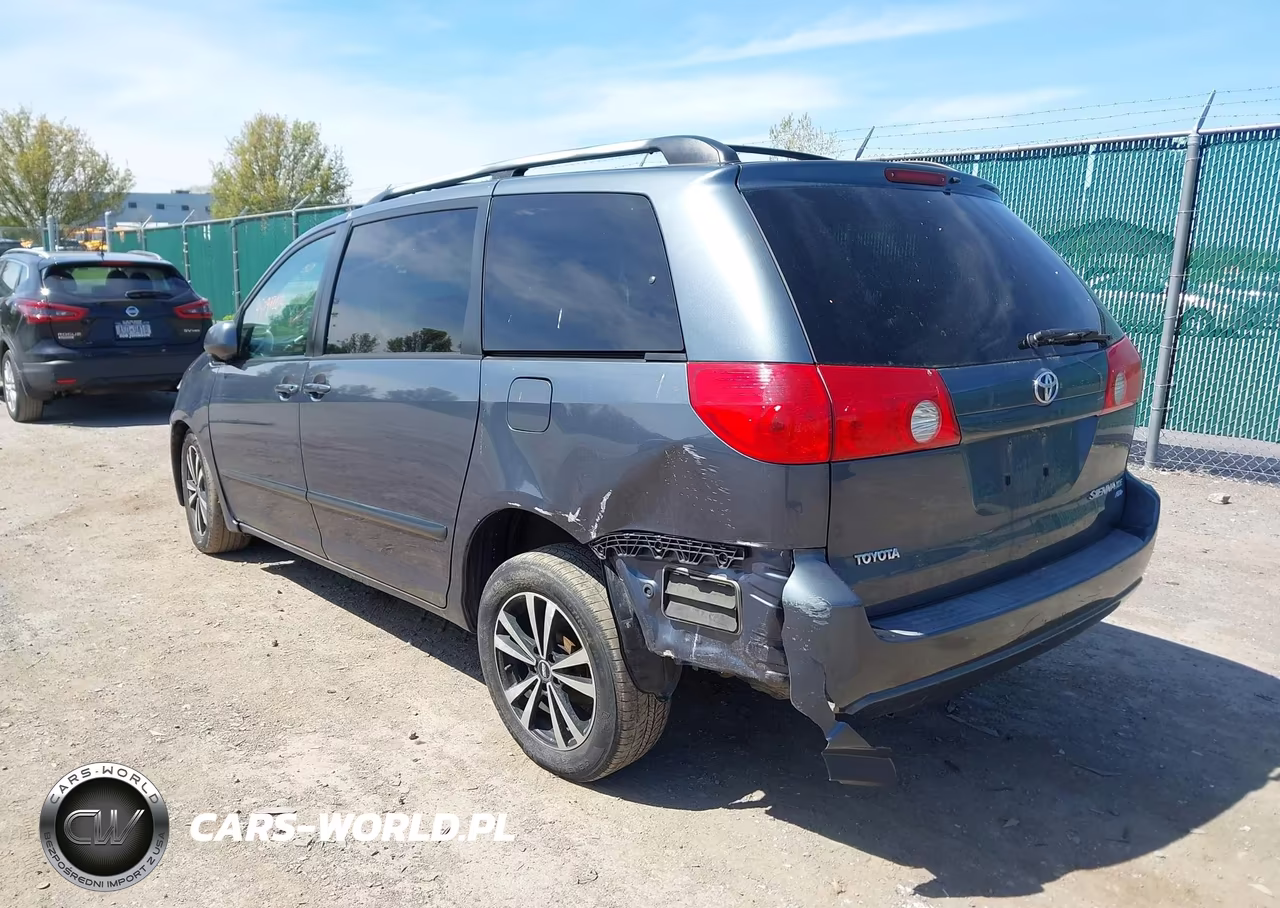 2008 Toyota Sienna Xle VIN:5TDBK22C28S015288 - 3