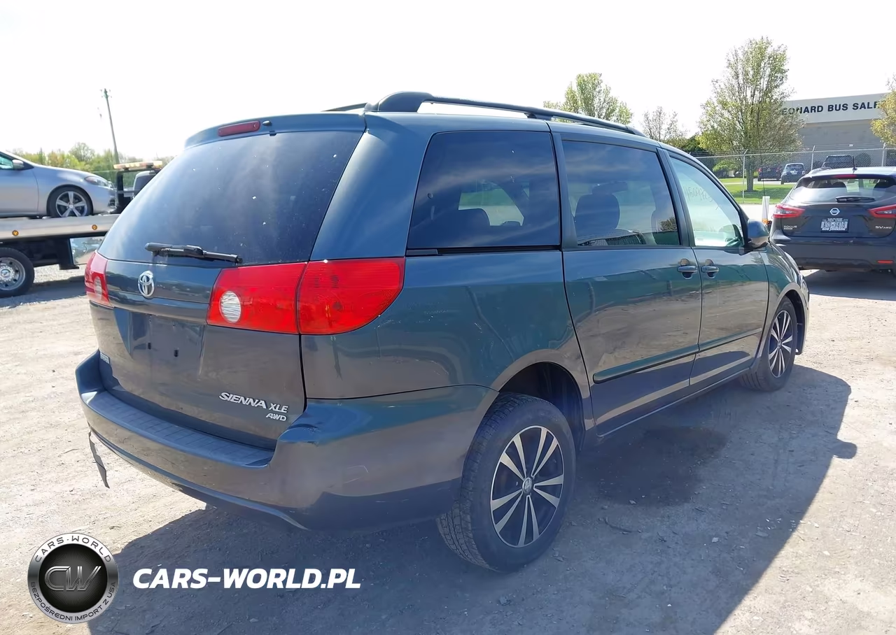 2008 Toyota Sienna Xle VIN:5TDBK22C28S015288 - 4