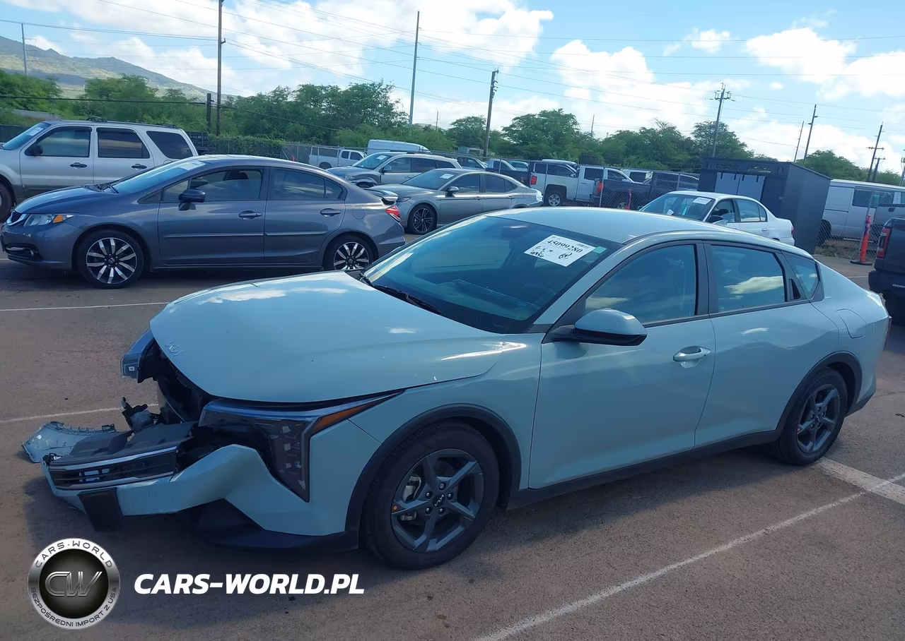 2025 Kia K4 Lxs VIN:3KPFT4DE9SE193905 - 17