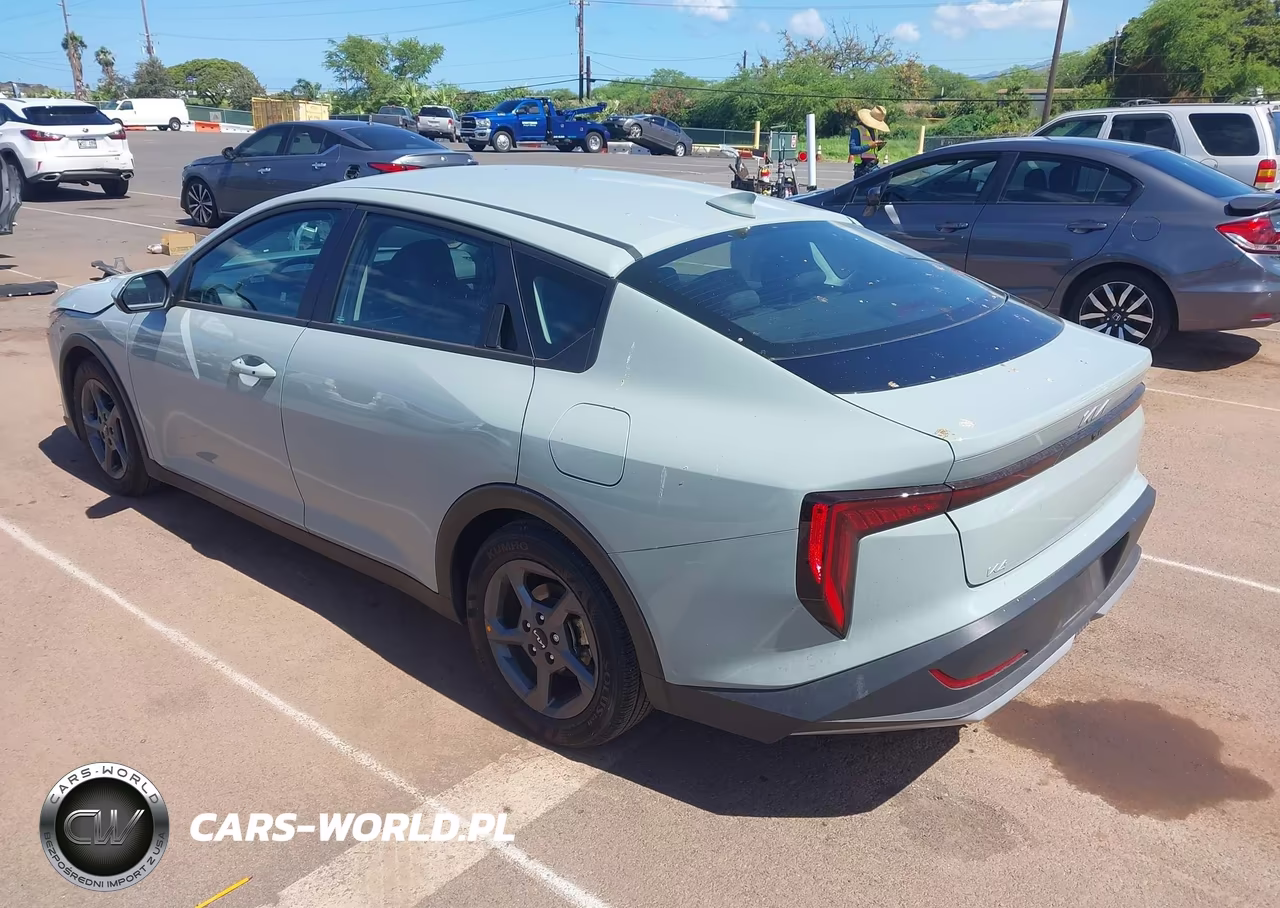 2025 Kia K4 Lxs VIN:3KPFT4DE9SE193905 - 3