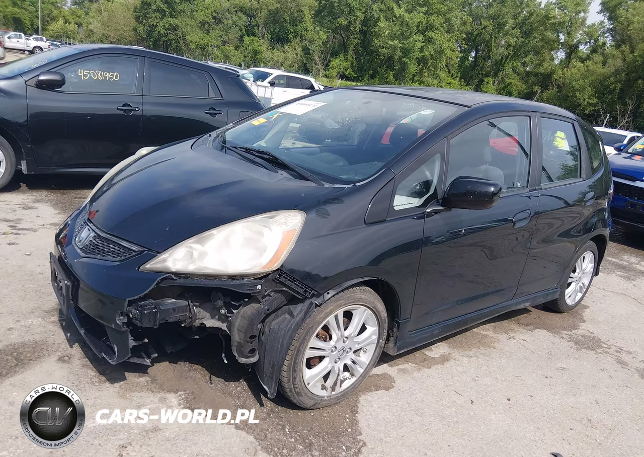 2011 Honda Fit Sport VIN:JHMGE8H55BS001987 - 2