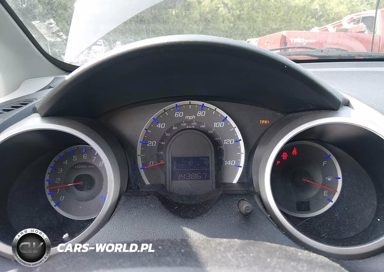 2011 Honda Fit Sport VIN:JHMGE8H55BS001987 - 7