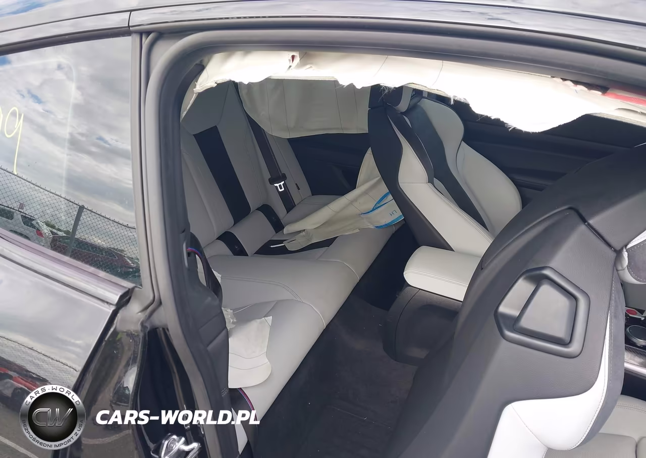 2026 BMW M4 Competition xDrive VIN:WBS33HK03TCV89640 - 8
