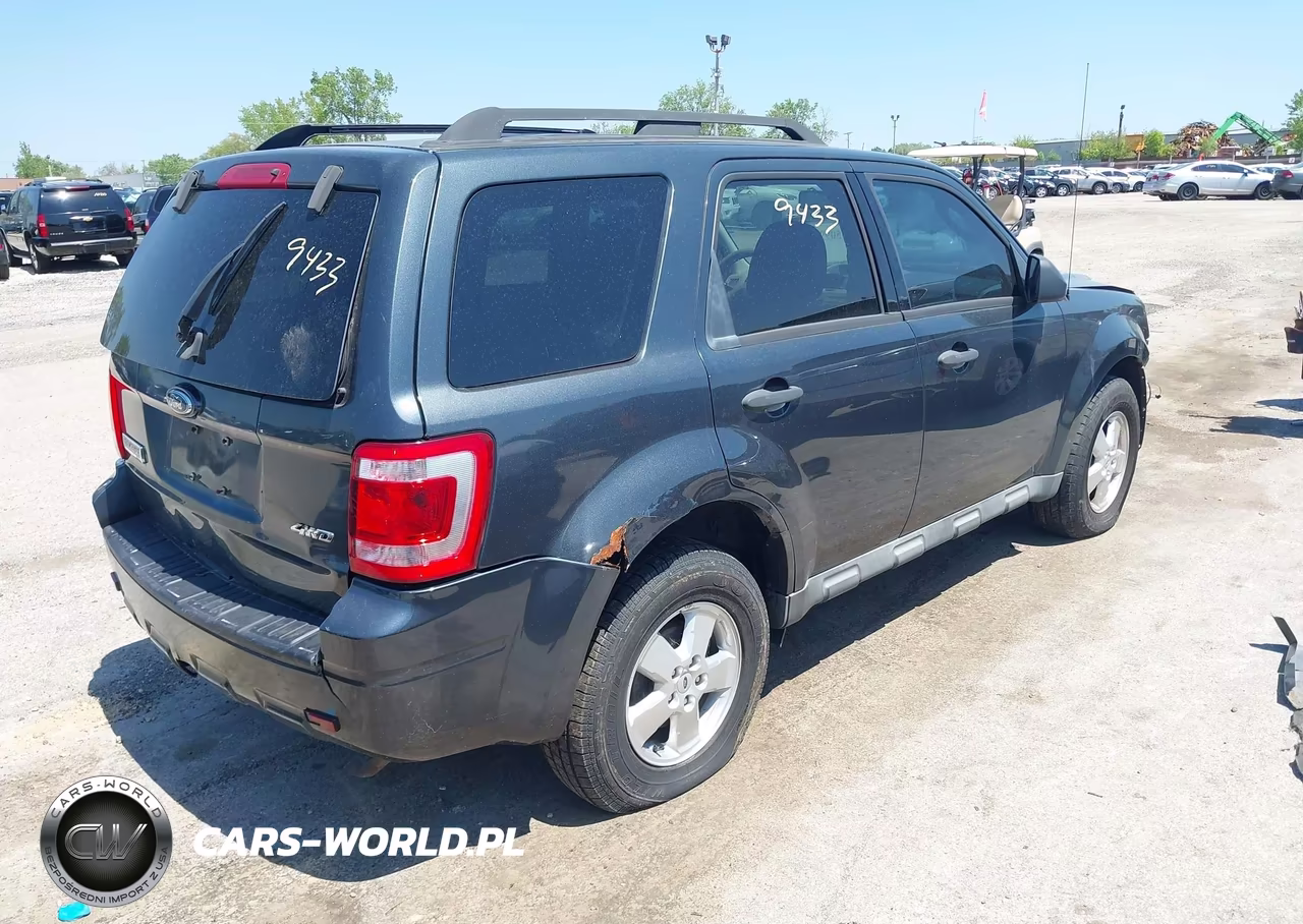 2009 Ford Escape Xlt VIN:1FMCU93G79KC58074 - 4