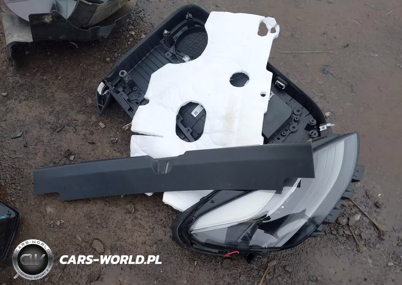 2020 Tesla Model 3 Long Range Dual Motor All-Wheel Drive VIN:5YJ3E1EB2LF618876 - 12