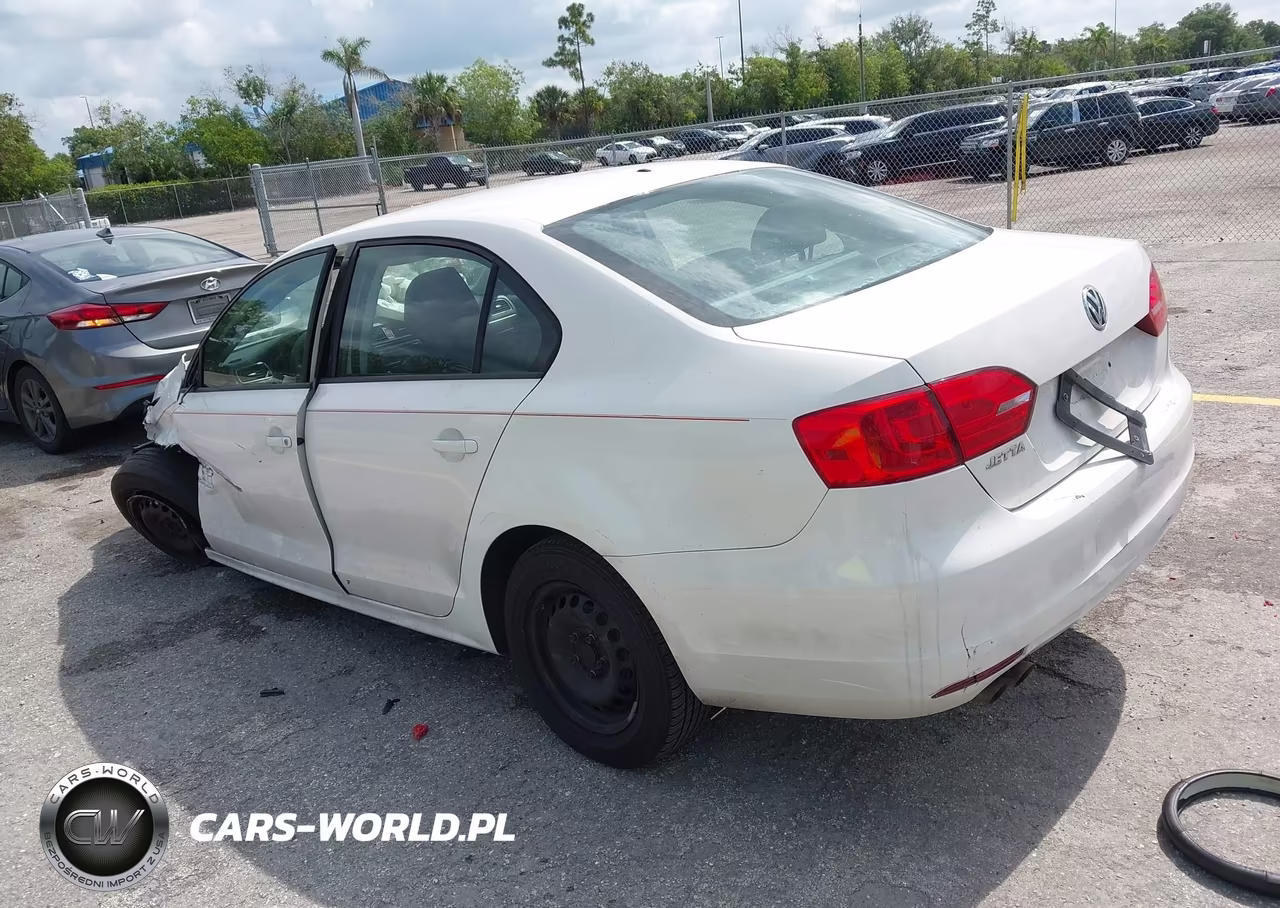 2011 Volkswagen Jetta 2.0L S VIN:3VW2K7AJ1BM379400 - 3