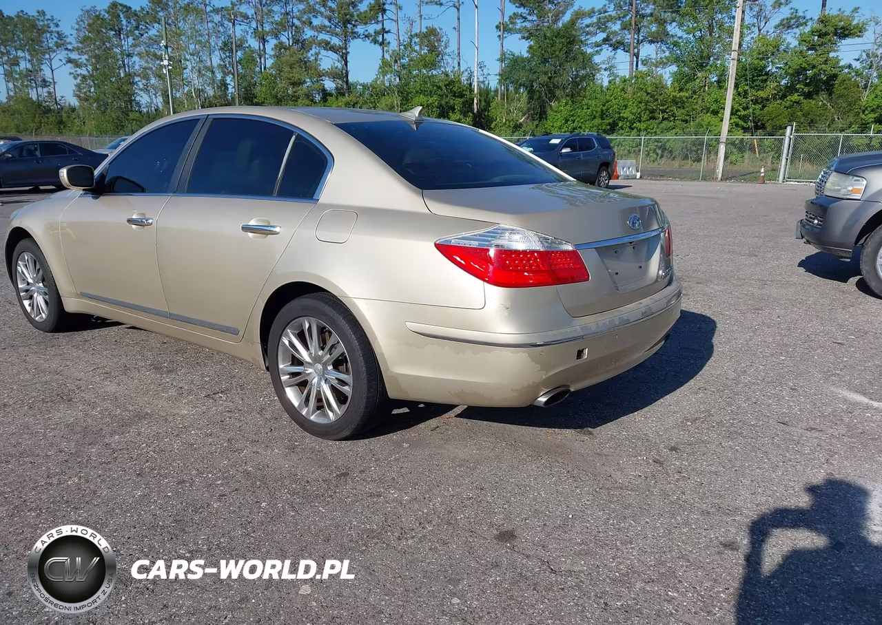 2011 Hyundai Genesis 4.6 VIN:KMHGC4DF4BU131628 - 3