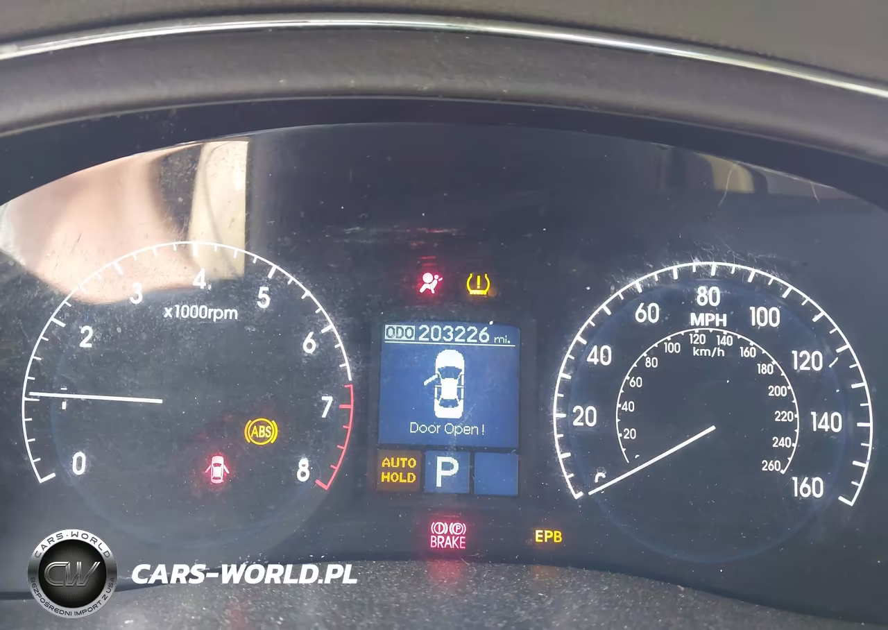 2011 Hyundai Genesis 4.6 VIN:KMHGC4DF4BU131628 - 7