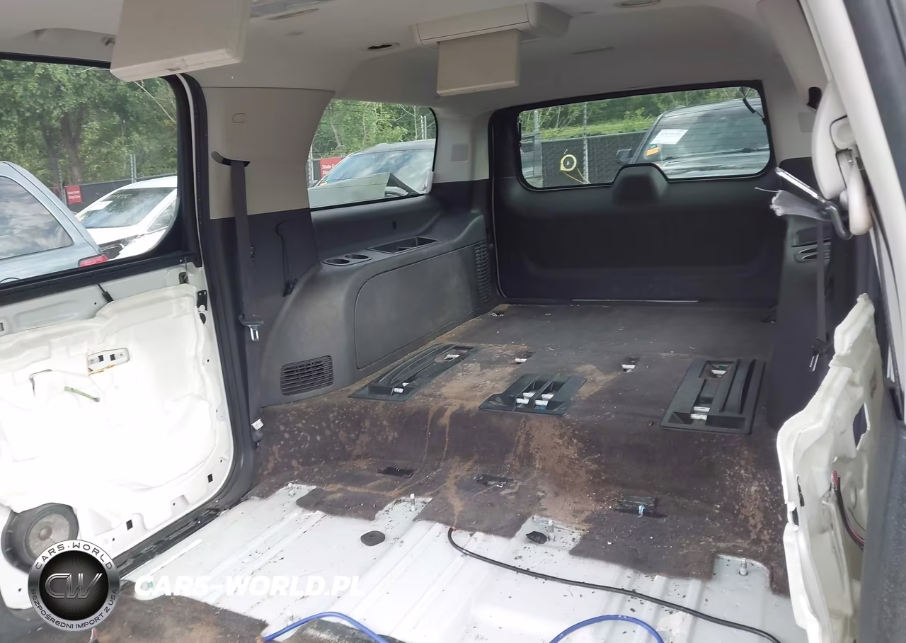 2010 Cadillac Escalade Esv Premium VIN:1GYUKJEF1AR269940 - 18